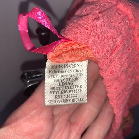 Very J Shorts Coral Eyelets Lined Feather Accent Medium NWT - Picture 5 of 6